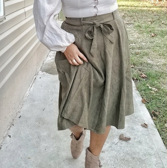 SWEETEST THING OLIVE GREEN MIDI SKIRT - Picture 5 of 16
